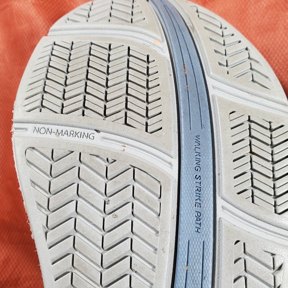 New Balance Women's 928 V3 Lace-up Walking Shoe Size 9 White - Picture 15 of 16